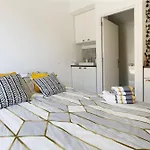D'hotes Le Cocon De Lily Oda ve Kahvaltı Saint-Avit (Charente)