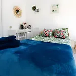 D'hotes Le Cocon De Lily Oda ve Kahvaltı Saint-Avit (Charente)