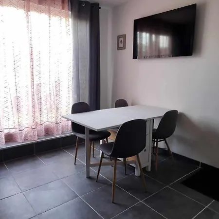 D'hotes Le Cocon De Lily Panzió 3*