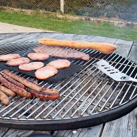 D'hotes Le Cocon De Lily ベッド・アンド・ブレックファスト Saint-Savin (Gironde)