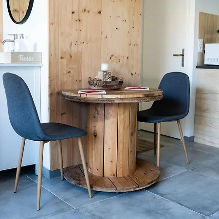 D'hotes Le Cocon De Lily Bed & Breakfast