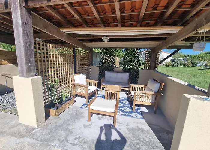 D'hotes Le Cocon De Lily Bed & Breakfast 3*